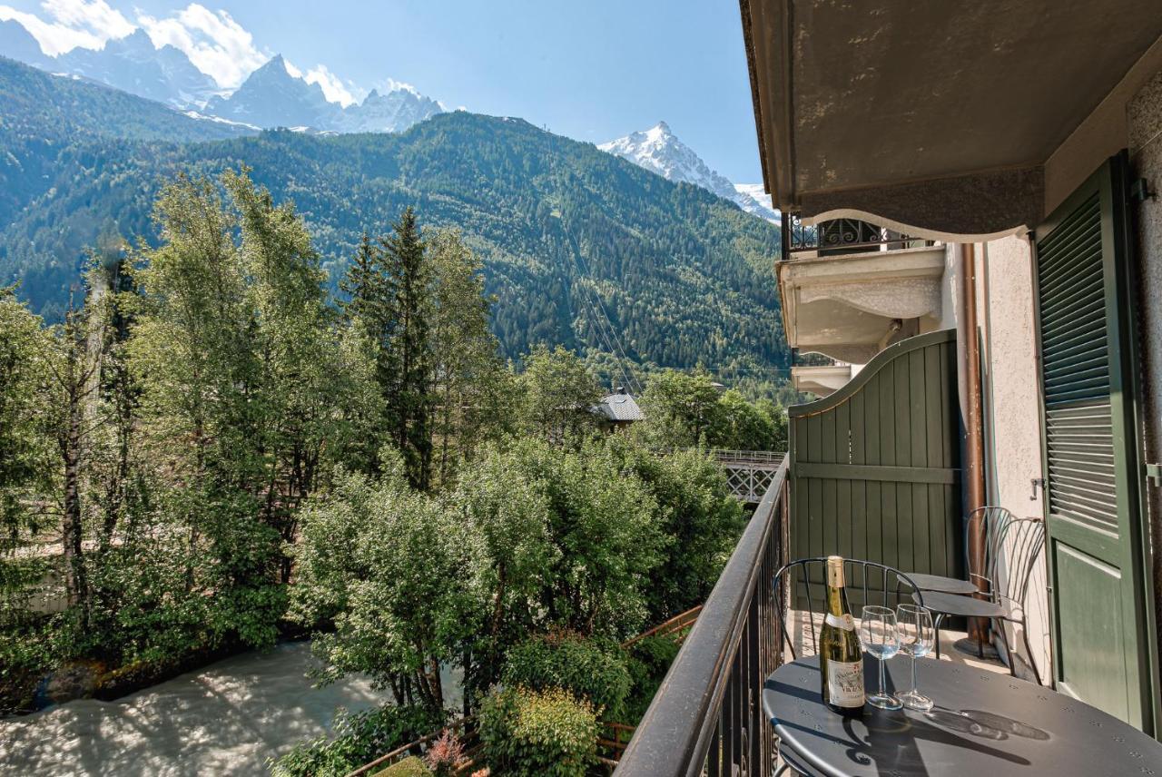 Apartment Cosmiques - Alpes Travel - Central Chamonix - Sleeps 4 Exteriör bild